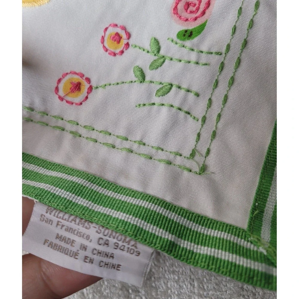 Williams Sonoma 2 Easter Garden Napkins & 1 Placemat Carrot‎ Bunny Embroidered